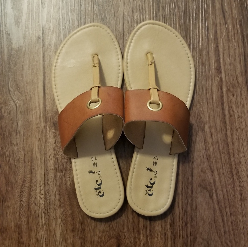 Rue21 Etc! Sandal EUC